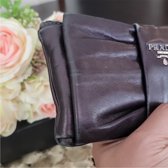 Authentic Prada wallet - Picture 5 of 11